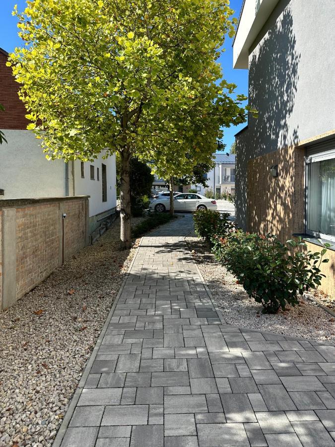 Linden Apartman 107 Glamour (Adults Only) Mosonmagyaróvár Zewnętrze zdjęcie
