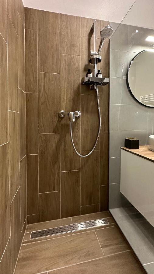 Linden Apartman 107 Glamour (Adults Only) Mosonmagyaróvár Zewnętrze zdjęcie