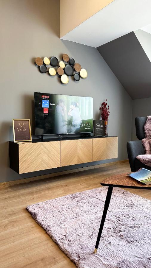 Linden Apartman 107 Glamour (Adults Only) Mosonmagyaróvár Zewnętrze zdjęcie